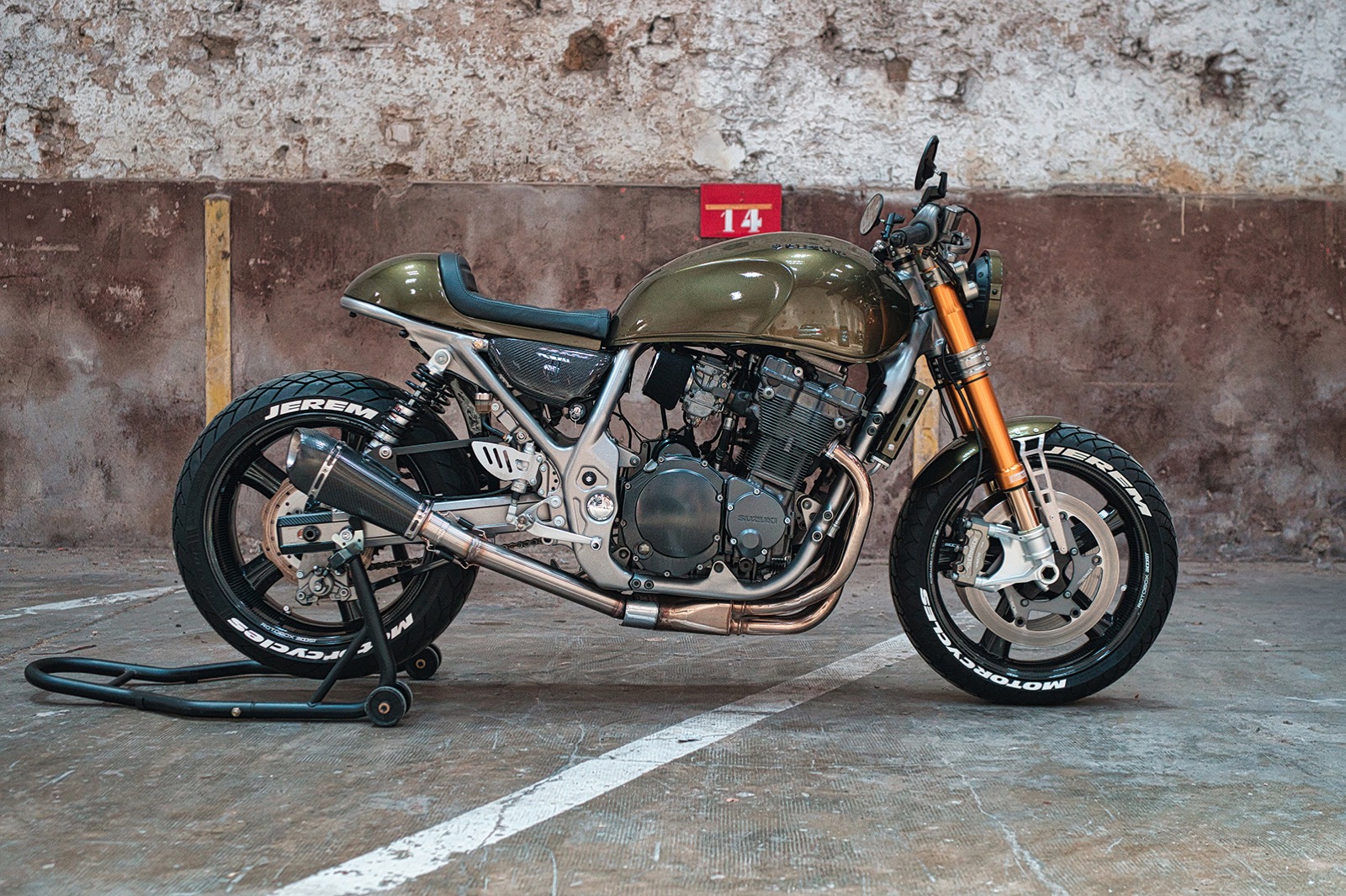 Inazuma 750 Flux